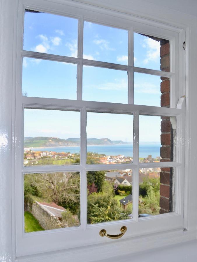 The Nags Head Lyme Regis Exterior foto
